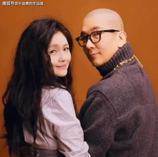 大S具俊曄合體親臉表情嬌羞,高調發文秀恩愛,大S狀態引熱議