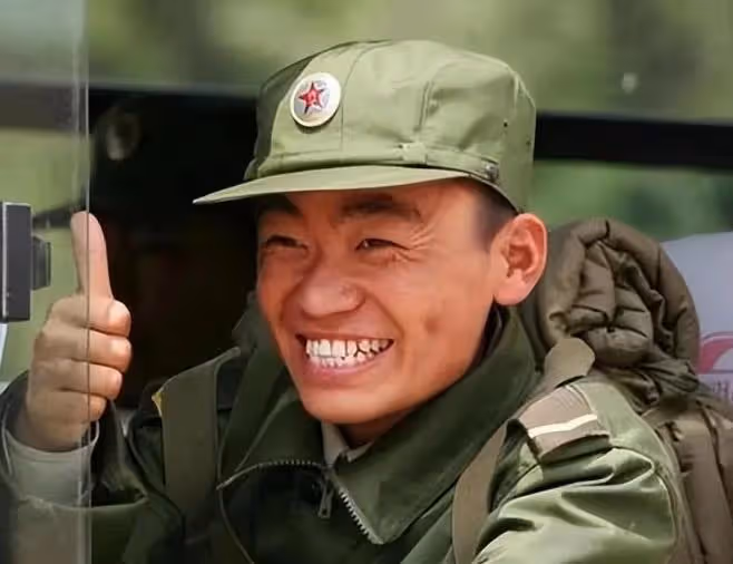 王寶強攜身高178的女友馮清與聚餐,網友坦言老王家基因有救了