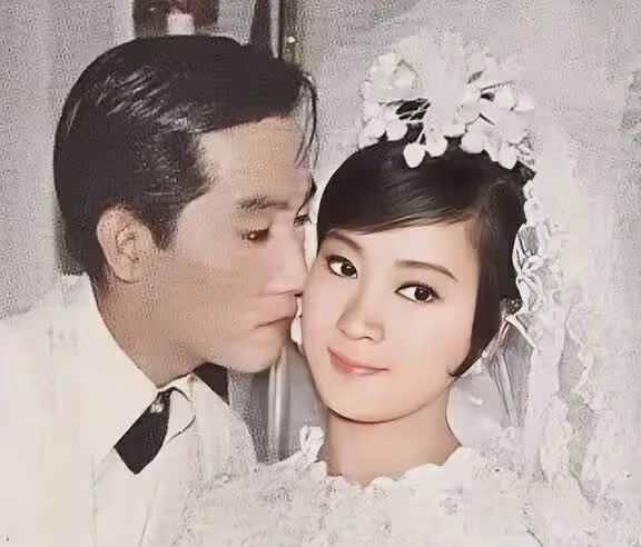 又一位82歲老戲骨被傳去世，曾與謝賢齊名，退圈後被曝開計程車
