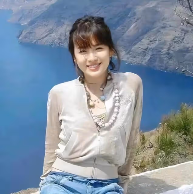 宋慧喬曬43歲生日照,重現20年前《浪漫滿屋》的可愛笑容