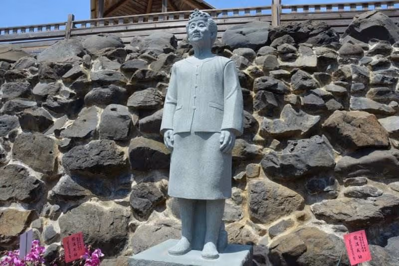 不惜賣掉7棟房！佛心嬤「10元便當50年不漲」欠錢照樣開，拾荒補菜錢「只為讓窮人吃飽」