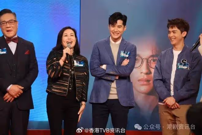 TVB又有新劇播出!男主角意外聯絡上身在未來時空的女主角
