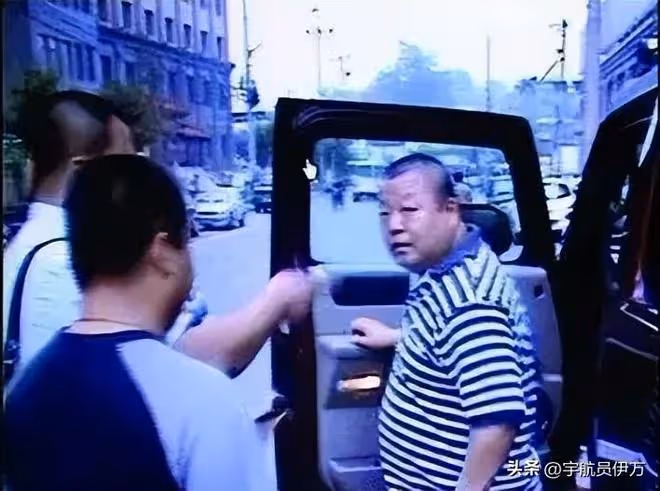 內娛頂級負心漢,背叛妻子與徒弟同居、逼迫其墮胎,下場讓人唏噓