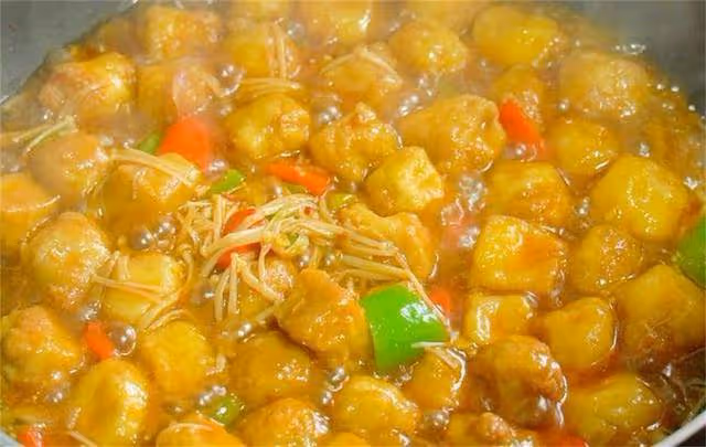 愛吃豆腐不會做?教你快手做法,豆腐不碎又入味,沒肉也能吃得香