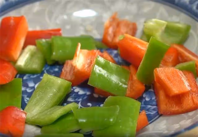 愛吃豆腐不會做?教你快手做法,豆腐不碎又入味,沒肉也能吃得香
