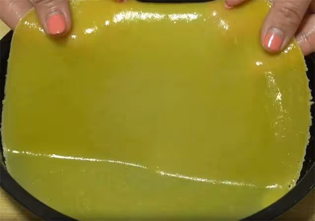 小米還能做涼皮?不用麵粉,長這麼大還是第一次吃,柔軟又筋道