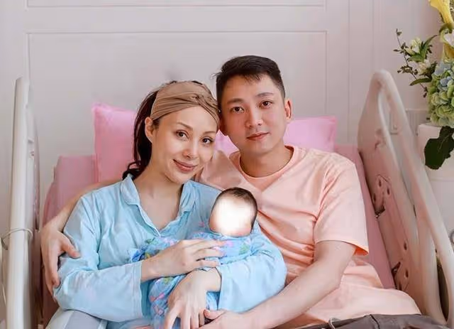 恭喜!香港知名富三代混血女友平安生子,寶寶滿百天顏值高
