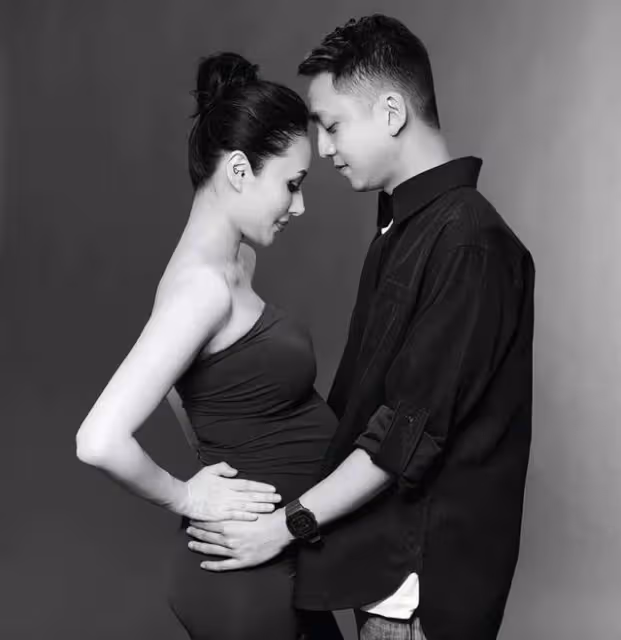 恭喜!香港知名富三代混血女友平安生子,寶寶滿百天顏值高