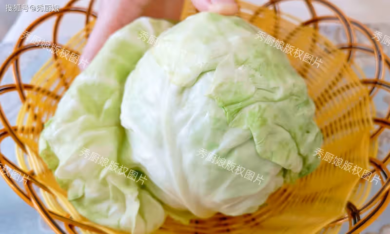 葉酸是蘋果38倍!5毛一斤的「菜王」,冬天買20斤曬成干,特省事