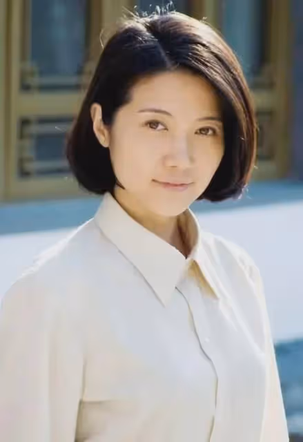她憑一部電影拿下8個影后,51歲單身,和李乃文終是意難平