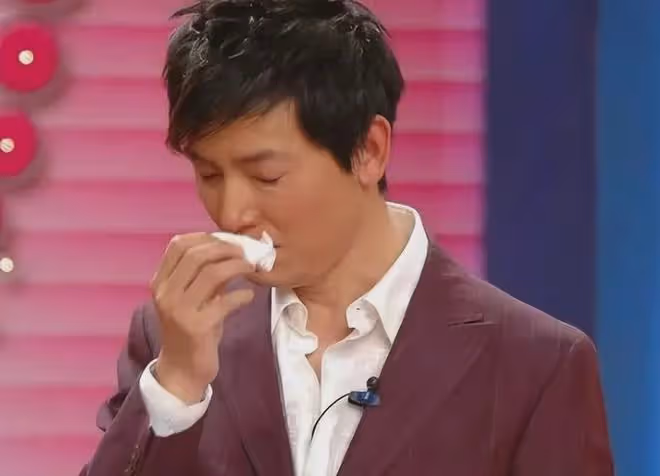 戴軍：憑藉《阿蓮》爆火，曾瘋狂吞食安眠藥自殺，52歲還孤身一人