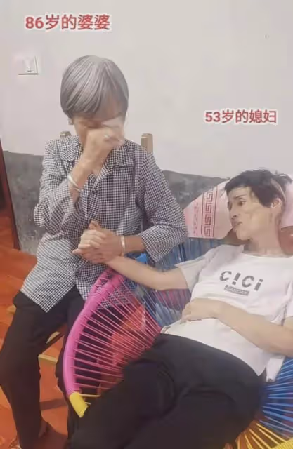 又一位53歲網紅去世,體重僅剩70斤,老公去世19年仍照顧婆婆