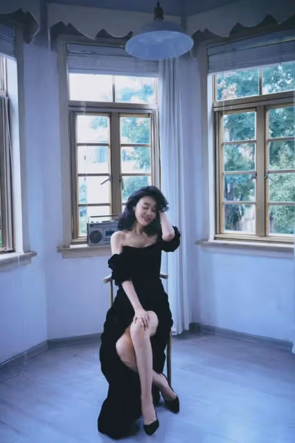 10年龍套,3段姐弟戀,才明白為什麼當初前夫要和她離婚?