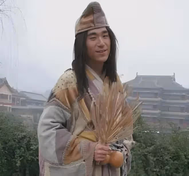 張默泰國高調炫富,42歲生活奢靡至極,張國立也頭疼不已!
