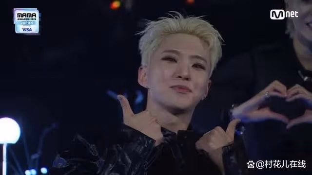 BIGBANG合體舞台嗨翻MAMA,全場偶像都變小粉絲,GD霸氣發言