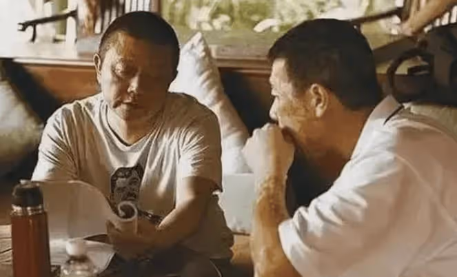 66歲王朔現狀:單身住徐靜蕾別墅,與兩隻貓為伴,有一個心愿未了