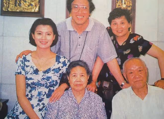 演員史蘭芽:情斷巍子,與劉斌離婚,三婚嫁李幼斌後怎麼樣了?