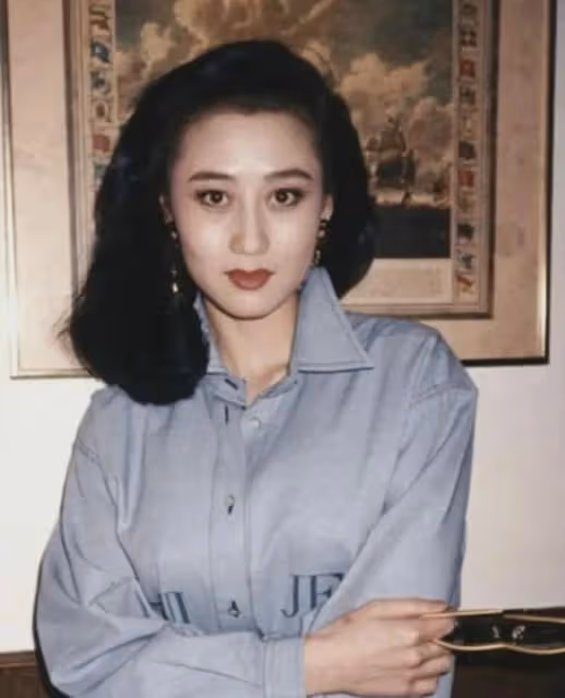 拋妻棄子,逼原配自盡,成名後甩了原配的3位男星,一個比一個絕