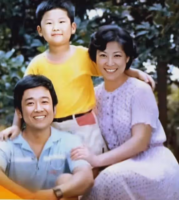 王馥荔丈夫去世引淚目，夫妻恩愛成佳話，兒子王驍成驕傲