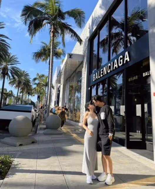 暖男下廚!高鈞賢深夜直播自製美食,圈外女友孕味濃隨時雙喜臨門