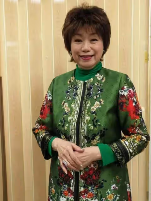 TVB「御用阿媽」與網友閒聊被贊親民,近年尾龍骨受傷減產