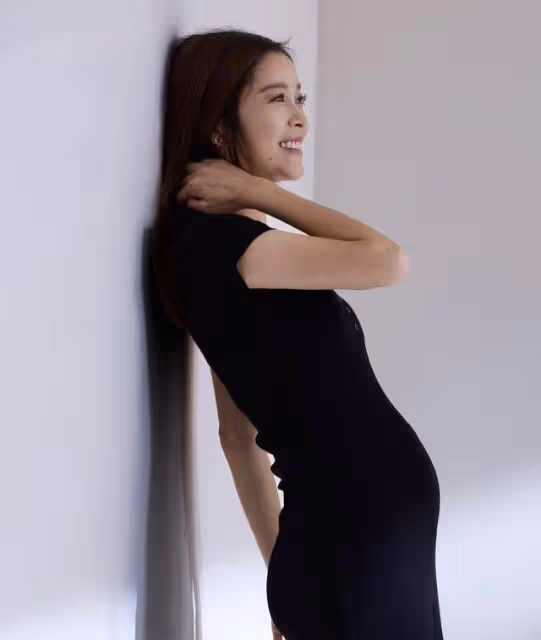 TVB實力女星曬近況!二胎孕肚大如球,將「卸貨」未決定是否開刀