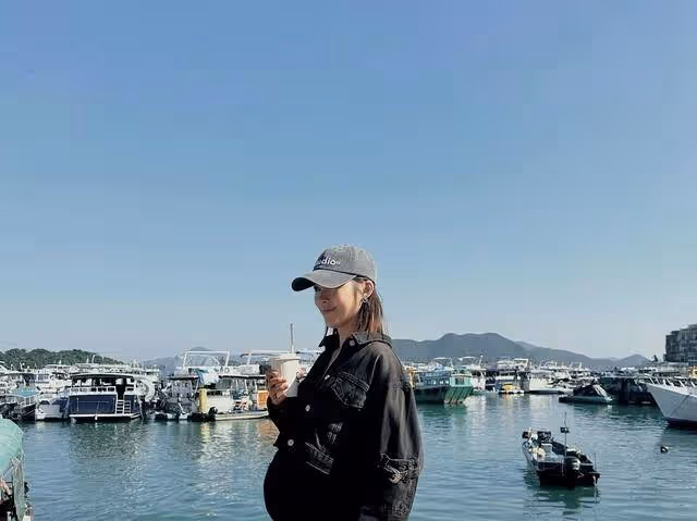 TVB實力女星曬近況!二胎孕肚大如球,將「卸貨」未決定是否開刀