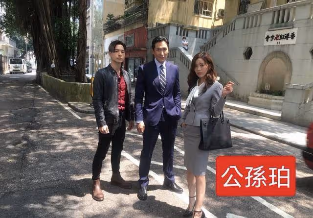 TVB實力女星曬近況!二胎孕肚大如球,將「卸貨」未決定是否開刀