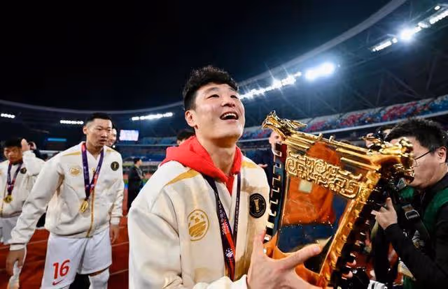 海港終奪雙冠王!武磊:我們還會有更美好的未來