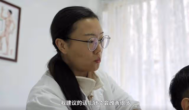 中醫甜妹拿下格鬥冠軍,張偉麗直呼:頭皮發麻