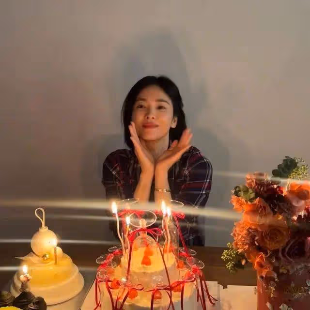 宋慧喬43歲素顏如少女!網友感慨前夫宋仲基已有二胎了