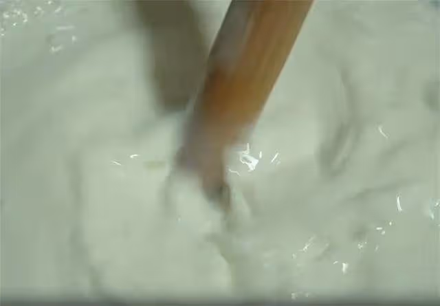 家裡還剩3盒牛奶,媽媽簡單一做,香脆又Q彈,出鍋孩子超愛吃