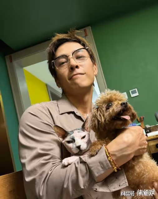 才結婚就婚變了?吳謹言老公深夜聚會喝茅台,壓抑太久發文語無倫次