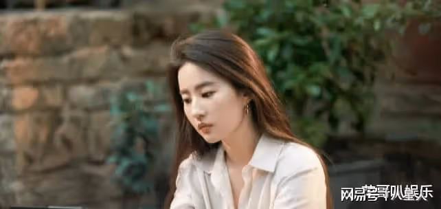 劉亦菲捲入漂亮國醜聞!疑似大尺度視頻流出,與亨特吹牛老爹有關