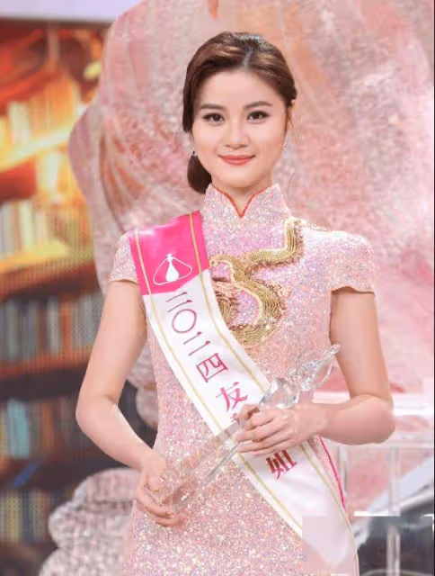 TVB新晉東張女神突然大曬性感,事業線不輸眾咪神!被指撞樣阿Sa!