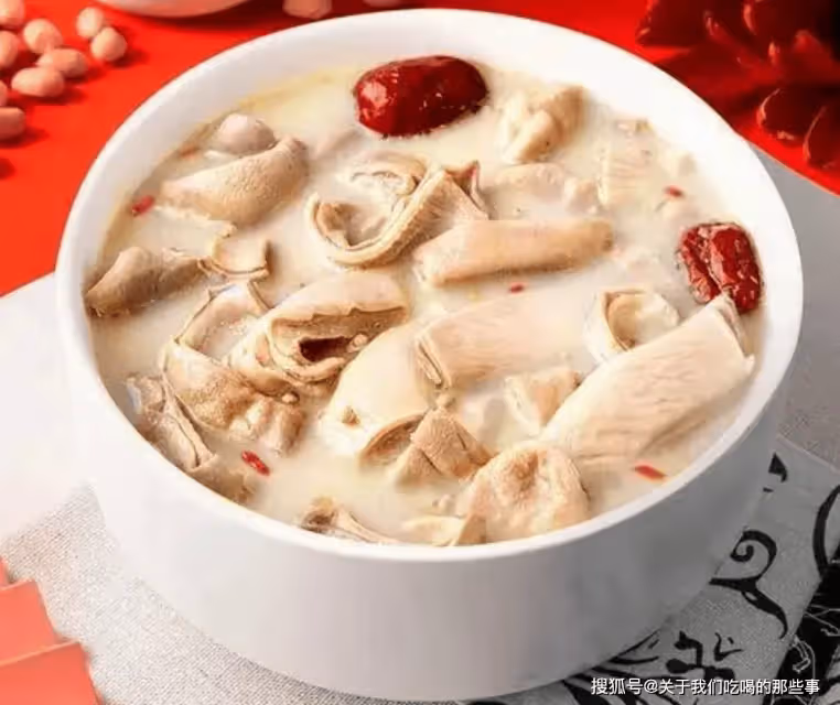 豬肚湯怎麼做？牢記「3個竅門」，湯色奶白，鮮香無腥，特別好喝