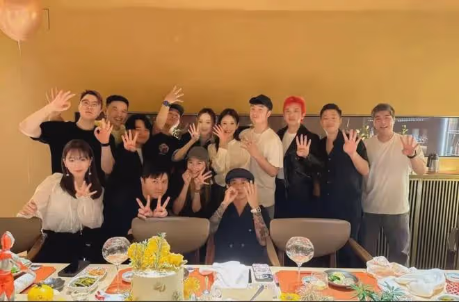 陳赫40歲生日張子萱罕見露臉,離婚10年,前妻許婧如今怎麼樣