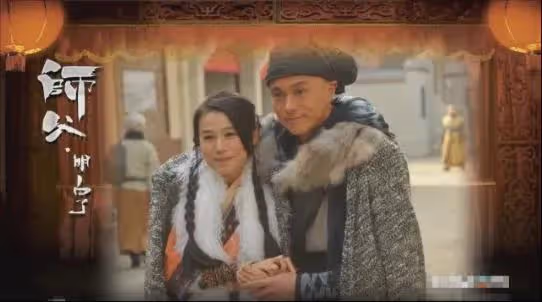 她曾是「星爺御用主播」，他曾是伊面接班人，為何慘被罵了四年？