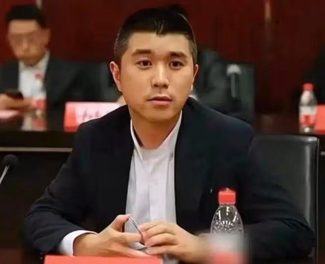 太慘了!黃曉明新電影全部下架,閨蜜開始錘葉柯:婚內為他人打胎