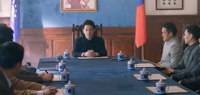 深潛：弘深甩出軍統內鬼名單，凌寒朱賀當場狗咬狗，柯靖平臉氣綠