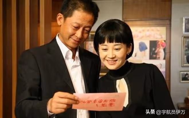 與許晴分手後，14年不談戀愛，卻在42歲娶小8歲上海富婆再度爆紅