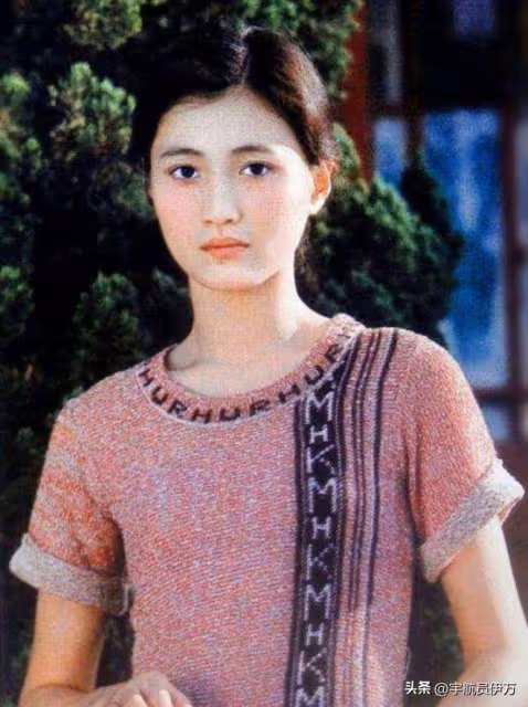 與許晴分手後,14年不談戀愛,卻在42歲娶小8歲上海富婆再度爆紅