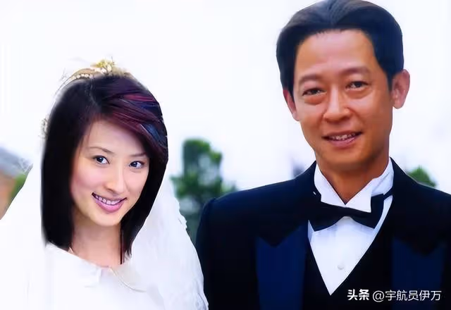 與許晴分手後,14年不談戀愛,卻在42歲娶小8歲上海富婆再度爆紅