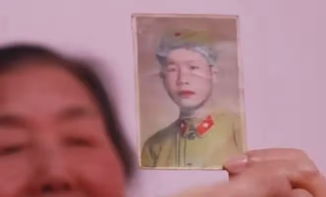 雲南68歲阿姨不顧家人反對,苦尋50年前初戀,發現對方竟終身未婚