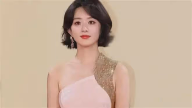 趙麗穎金雞獎錯失最佳女配,現場大喊內幕,遺憾陪跑粉絲卻顯格局