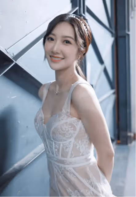 TVB小花何依婷缺席台慶被傳懷孕,錯失力捧機會,與老公出遊自揭糗事