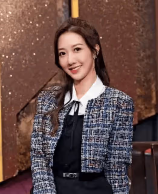 TVB小花何依婷缺席台慶被傳懷孕,錯失力捧機會,與老公出遊自揭糗事