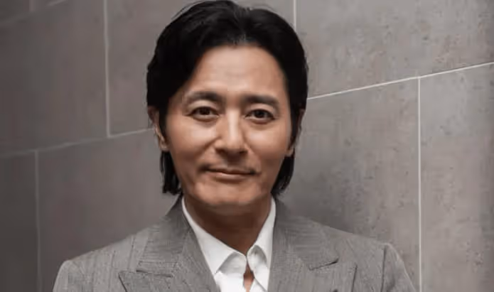 張東健手機門醜聞四年後翻身!宋承憲演18禁新片也賣座