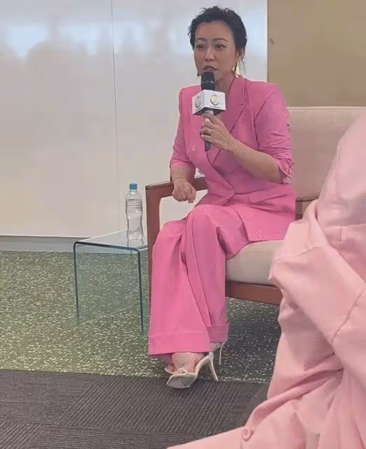 郝蕾近照暴瘦20斤顏值回春!46歲的她美得讓人窒息