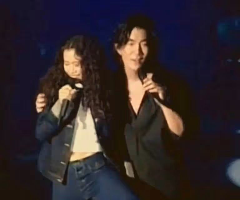 莫文蔚任賢齊同台演唱引髮網友回憶殺,莫文蔚依舊超美唱功依舊好